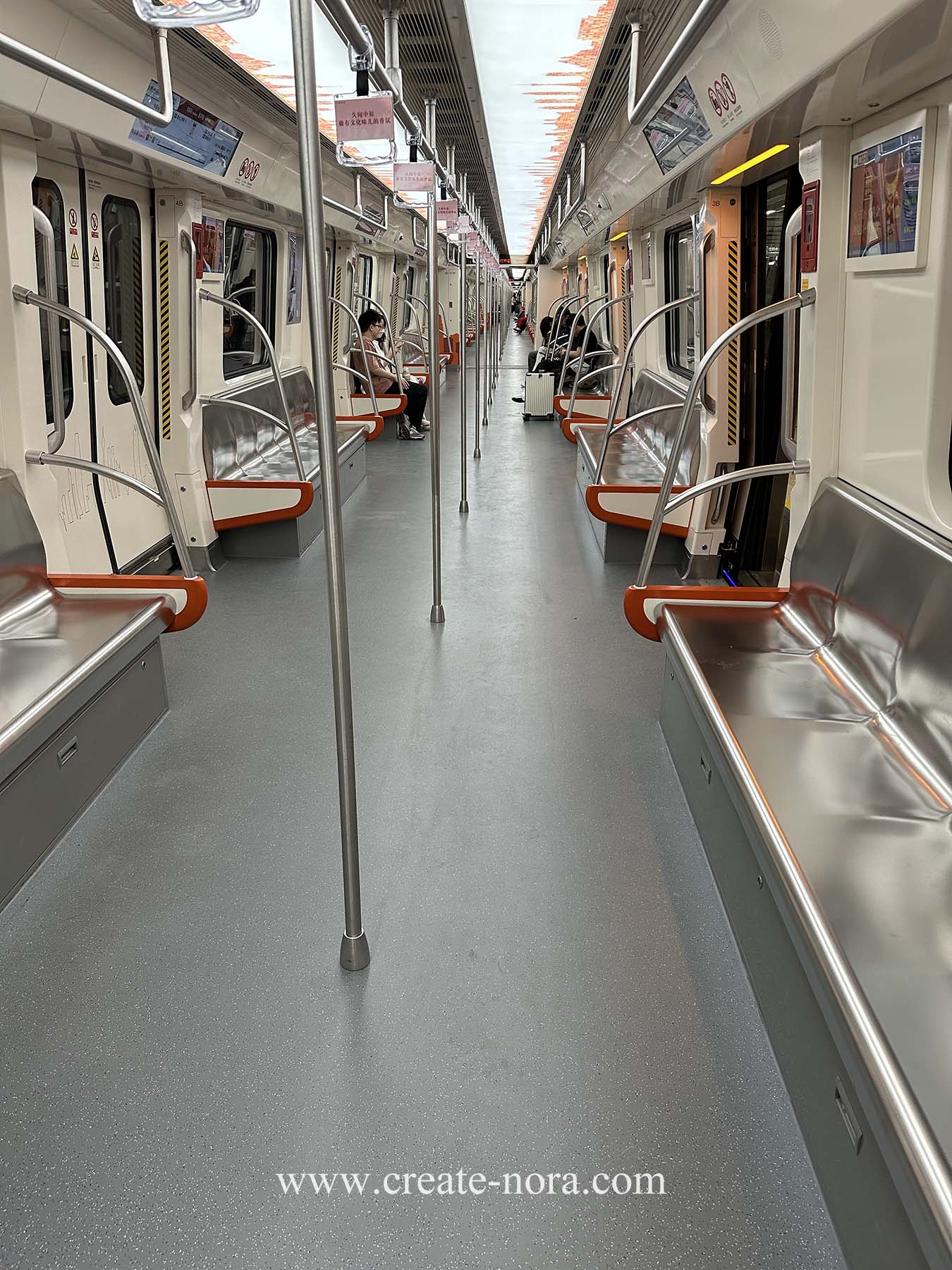 the photo of nora rubber flooring in Zhengzhou Metro 4